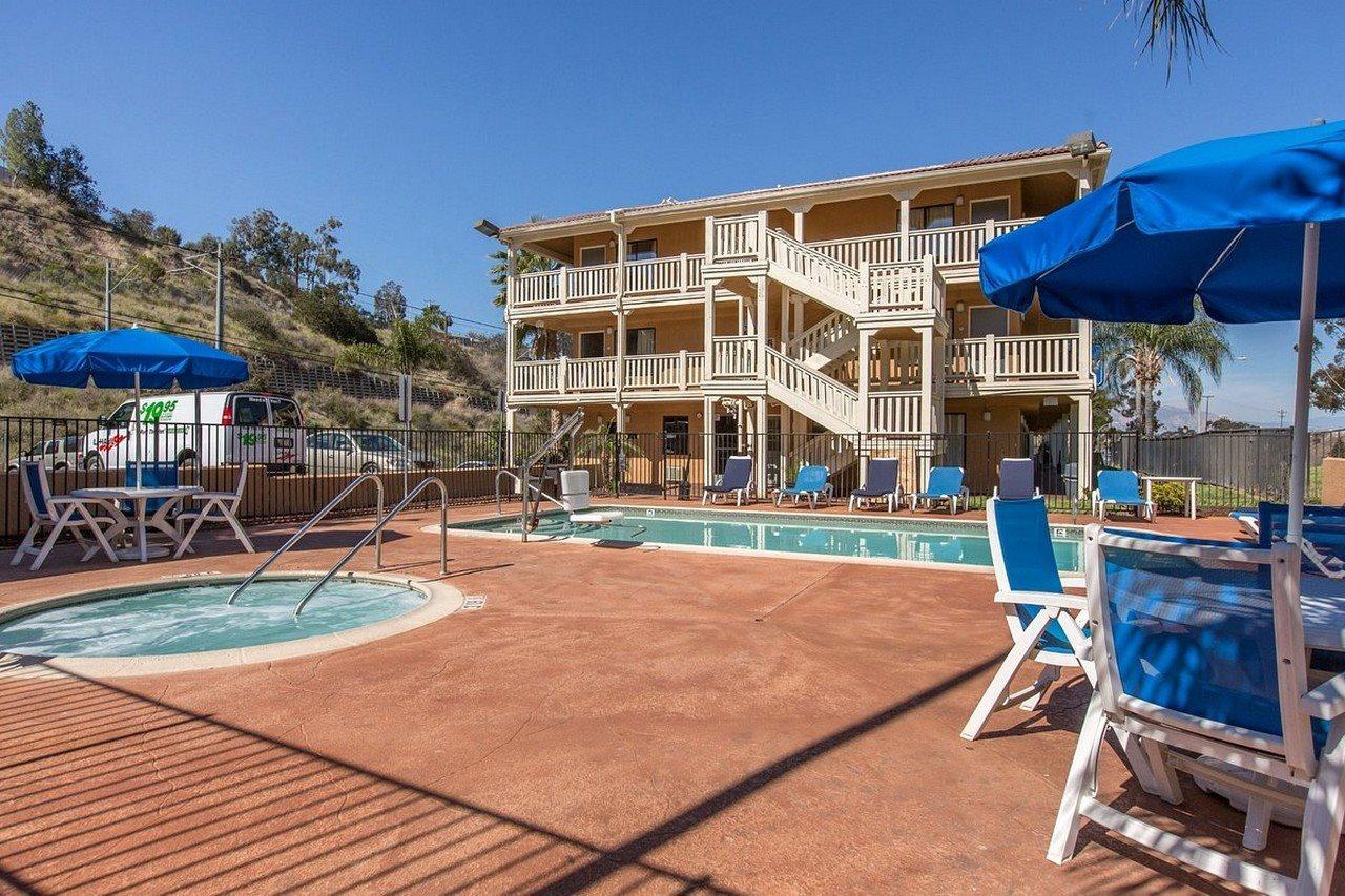 Rodeway Inn & Suites El Cajon San Diego East Exterior photo