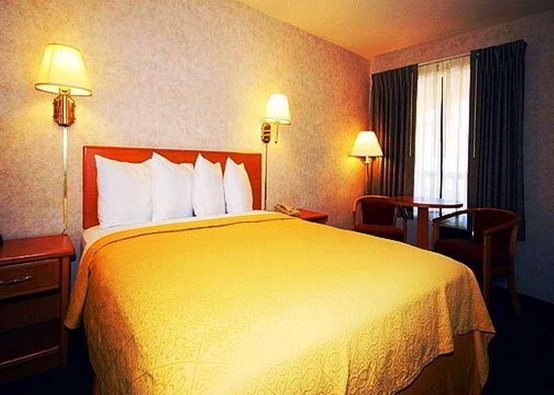 Rodeway Inn & Suites El Cajon San Diego East Room photo