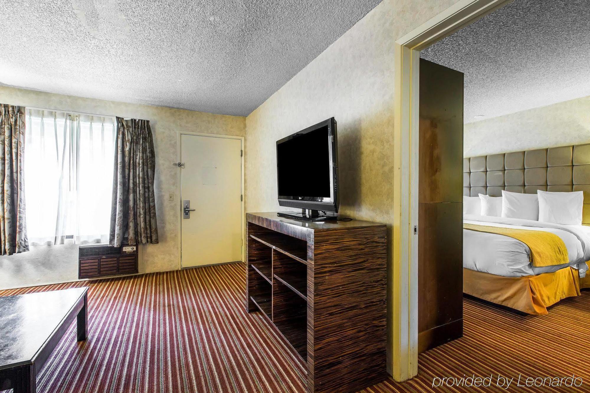 Rodeway Inn & Suites El Cajon San Diego East Exterior photo