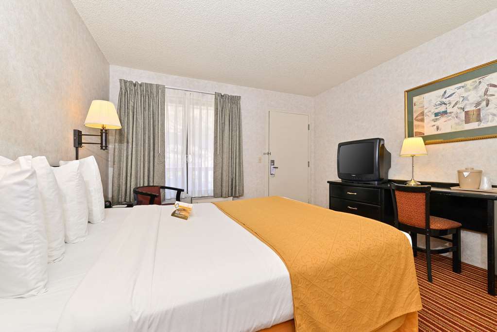 Rodeway Inn & Suites El Cajon San Diego East Room photo