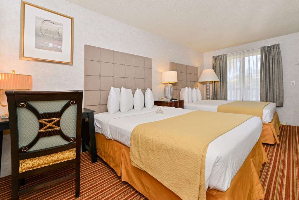 Rodeway Inn & Suites El Cajon San Diego East Room photo