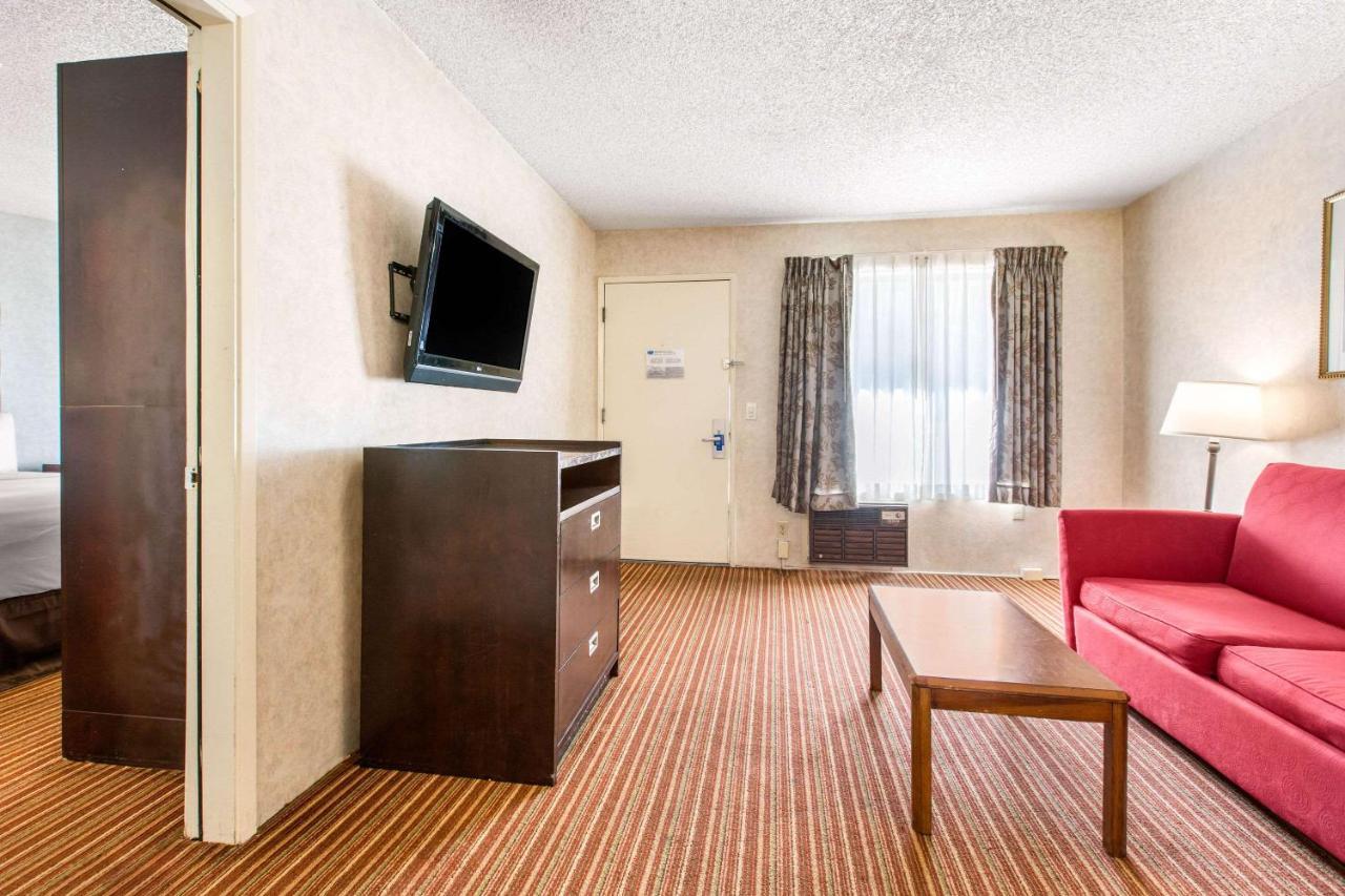 Rodeway Inn & Suites El Cajon San Diego East Exterior photo